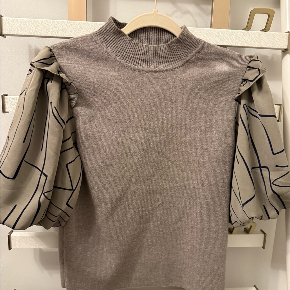 Elegant Gray Puff Sleeve Top